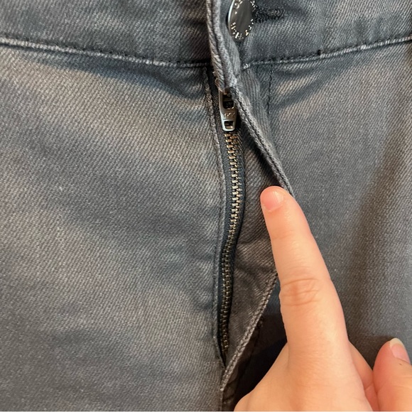 NWT Joe Fresh 32” Classic Slim Mid Rise Hurricane Grey Jeans WF8B146080 - Picture 8 of 12